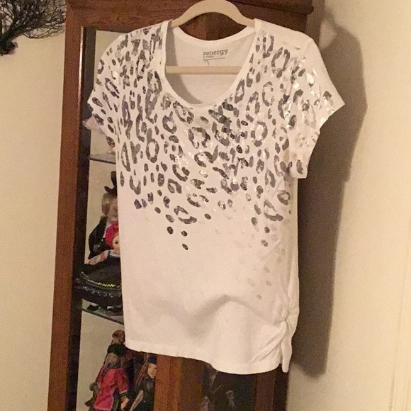 Chico's Tops - Zenergy Chicos size 1 Gorgeous top